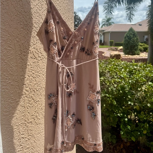 Beaded Party dress - Picture 5 of 6